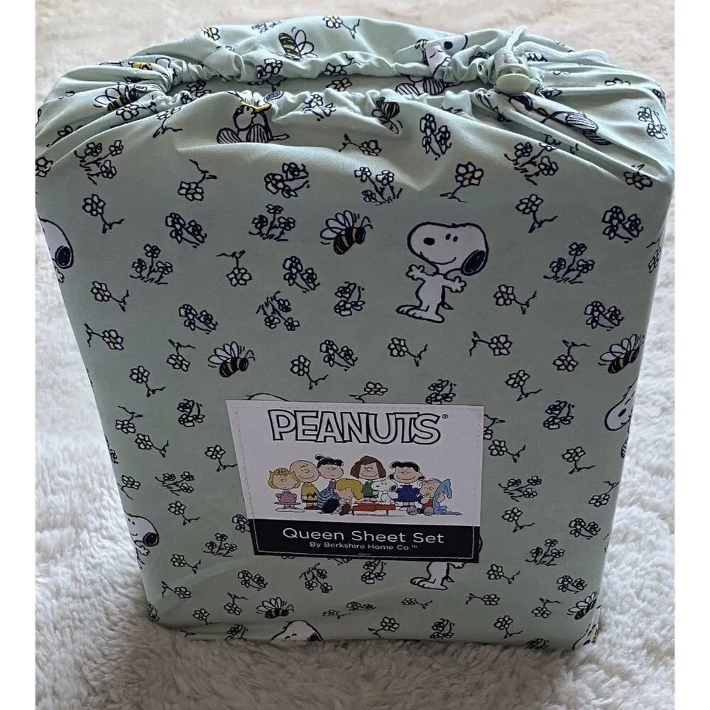 Peanuts Snoopy Spring‎ Bees Flowers Floral QUEEN Sz Sheet Set Soft Green NEW
